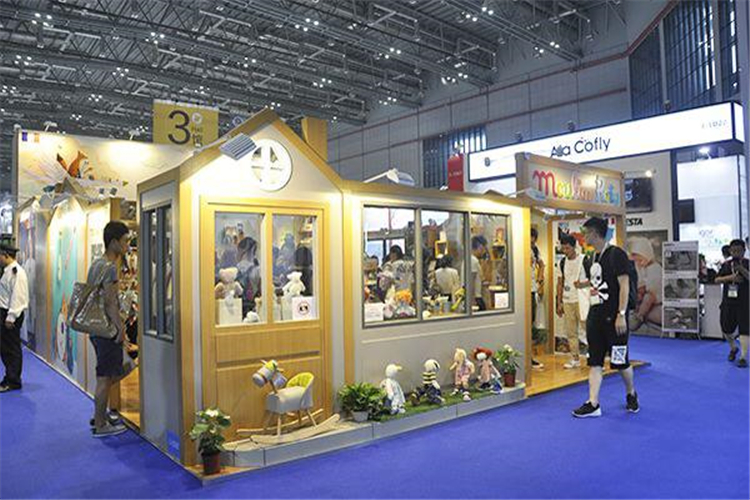 展臺設(shè)計如何取得好效果?燈光很重要!